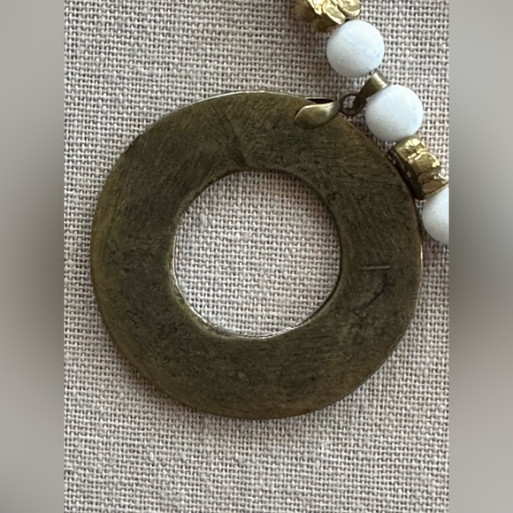 24 inch Jade and Alabaster bead necklace NWOT - Picture 8 of 13